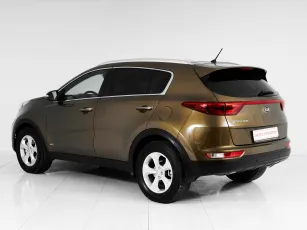 Kia  4