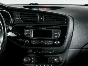 Kia  11