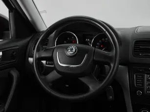 Skoda  10