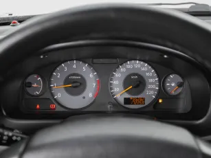 Nissan  12