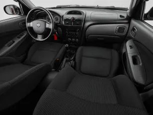 Nissan  9