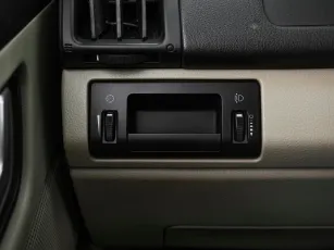 Land Rover  12
