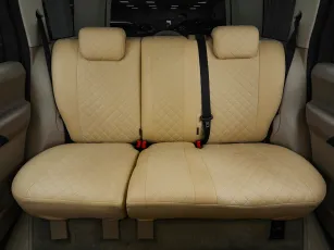Land Rover  19