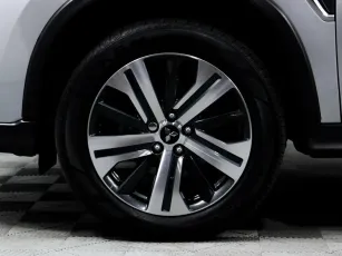 Mitsubishi  8