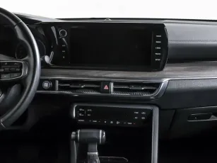 Kia  14