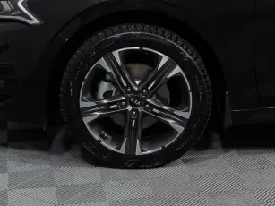 Kia  9