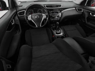 Nissan  9