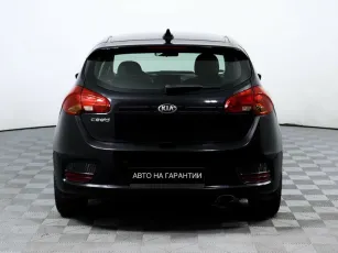 Kia  6