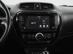 Kia  14