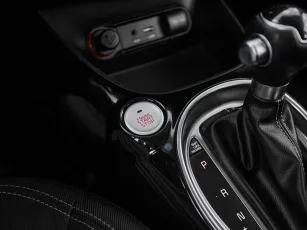 Kia  15