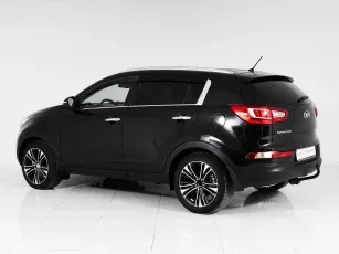 Kia  4