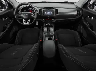Kia  8