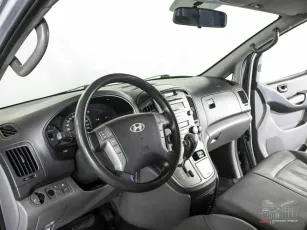 Hyundai  8