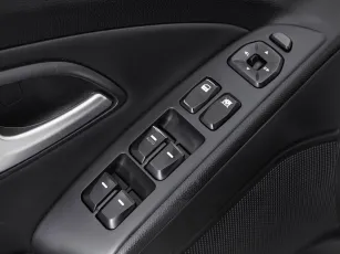 Hyundai  11