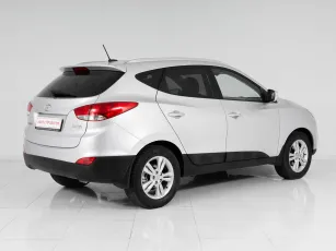 Hyundai  4