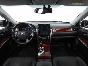Toyota  8