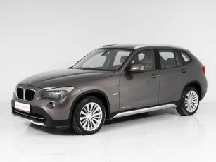 BMW  1