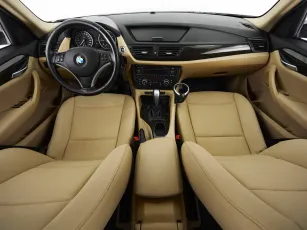 BMW  8