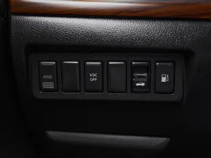 Nissan  13