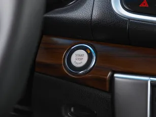 Nissan  15