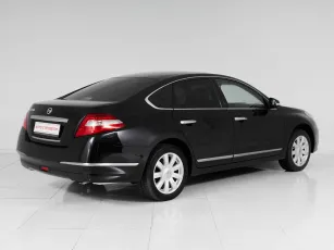 Nissan  5