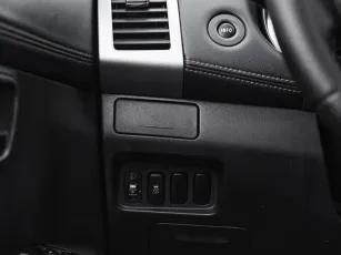 Mitsubishi  16