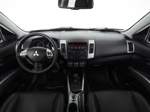 Mitsubishi  8