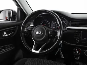 Kia  16