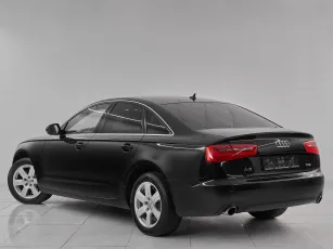 Audi  4