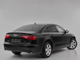 Audi  6
