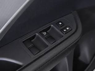 Mitsubishi  12