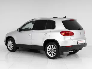 Volkswagen  4