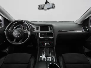 Audi  8