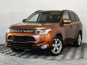 Mitsubishi Outlander,  III