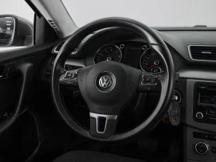 Volkswagen  10