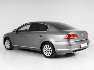 Volkswagen  4