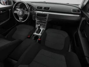 Volkswagen  9
