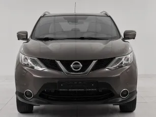 Nissan  2