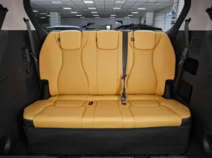 Kia  10