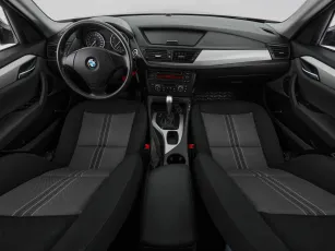 BMW  8
