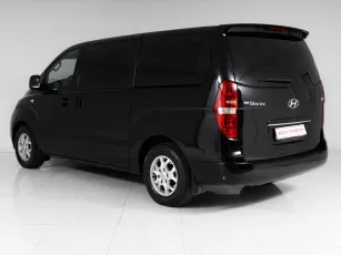 Hyundai  6