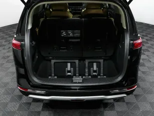 Kia  28