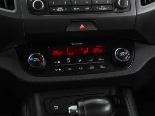 Kia  15