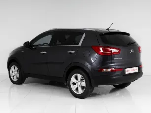 Kia  4