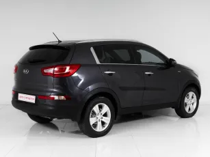 Kia  6