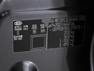 Kia  9