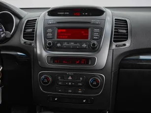 Kia  14