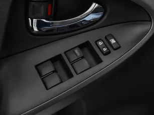 Toyota  13