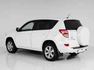 Toyota  4