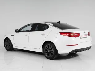 Kia  6